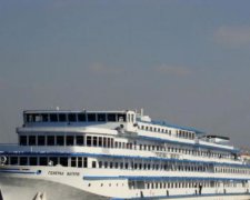 Нехай щастить: на блудний лайнер "Генерал Ватутін" чекав сюрприз у Ростові 