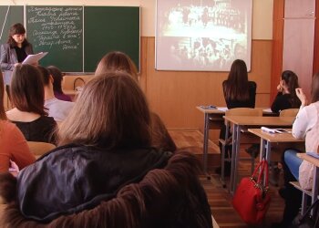 Школа, скриншот: Youtube