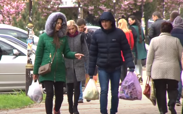 Тепла не будет: Украину накроют дожди, пронзительный холод, а местами – снег