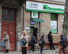 ПриватБанк и Монобанк поставили украинца в глухой угол: обещали же за 20 секунд