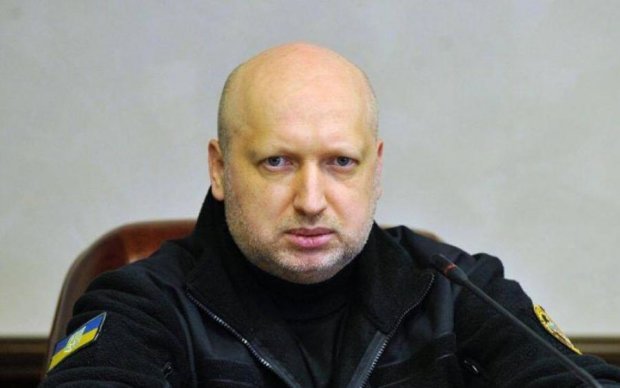 Турчинов заявил о подготовке масштабной атаки на Украину
