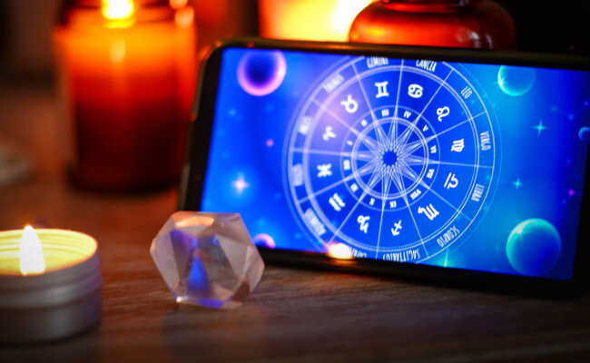 Гороскоп, знаки зодіаку, фото з вільних джерел