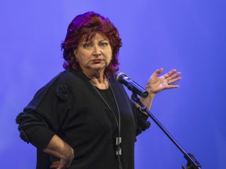 Олена Степаненко