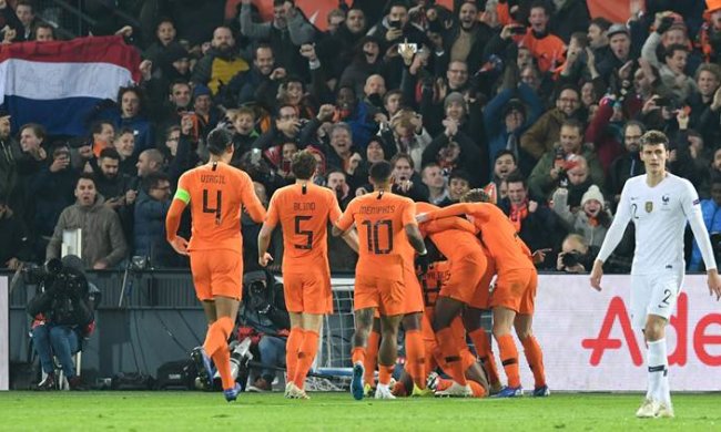 Нидерланды прервали беспроигрышную серию французов, чемпионам мира дали порки в Роттердаме