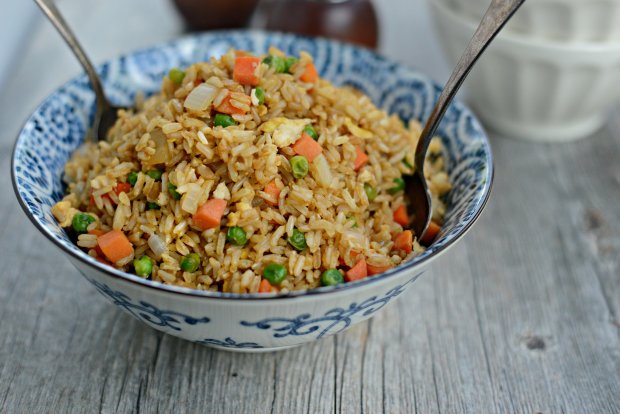 Необычный рецепт жареного риса