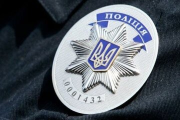 Кошмар в Борисполе: мужчина приставил нож к горлу детей на глазах у людей и вымагал отдать ценности