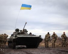 Окупанти залишили без батька українок