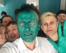 Халк, Шрек и Фантомас: соцсети отреагировали на "зеленого" Навального