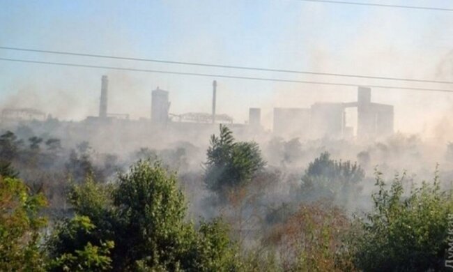 Одесити змушені дихати горілим сміттям