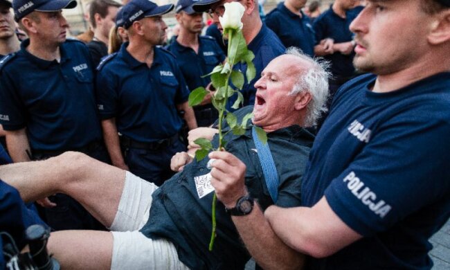 Украинский заробитчанин покусал поляка и отравился, грозит 12 лет тюрьмы