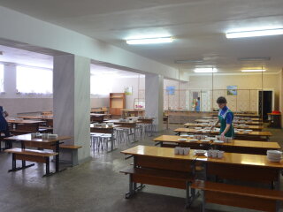 Шкільна їдальня, фото: school159.com.ua