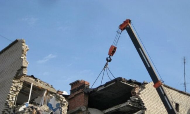 В обстріляній квартирі Мар'їнки знайшли мумію чоловіка (фото) 