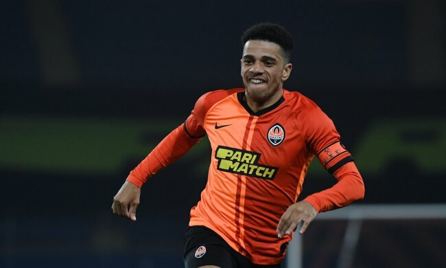 Жена Тайсона прокомментировала расизм на матче Динамо - Шахтер: "Мы учимся быть сильными"