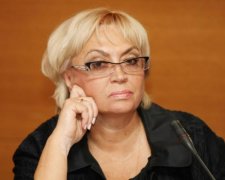 Не хватает шансона: украинцев шокировало рабочее место нардепа