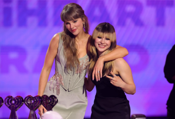 Тейлор Свіфт та Аліса Лю, фото з соцмереж