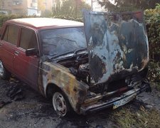 Полтавському журналісту "Громадського" спалили авто (фото)