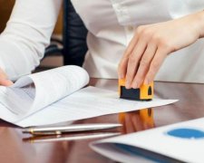 Послуги нотаріусів підскочили в ціні майже вдвічі, а хто в цьому винен - ніхто не знає
