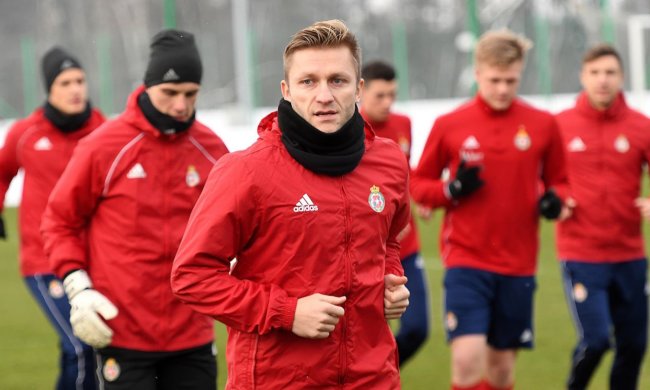 Известный футболист будет зарабатывать в новом клубе 116 евро в месяц