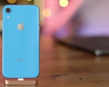 iPhone XR 2