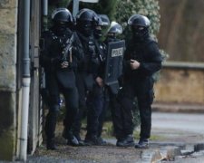 Бойовики захопили заручників в супермаркеті: є жертви