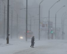 Ожеледиця та снігова буря: погода перетворить українські дороги на каток, водіям наказали готуватися до найстрашнішого