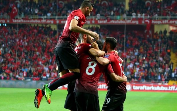 Відбір ЧМ-2018: Туреччина без проблем здолала Фінляндію, Ісландія перемогла Косово