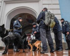 Паника и массовая эвакуация: заминирование бизнес-центров поставило на уши весь Львов