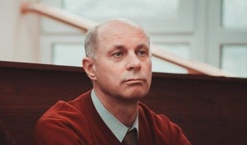 Донецький професор похизувався 17-річною коханкою (фото)