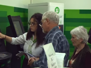 Пенсіонери. Фото: скрін youtube