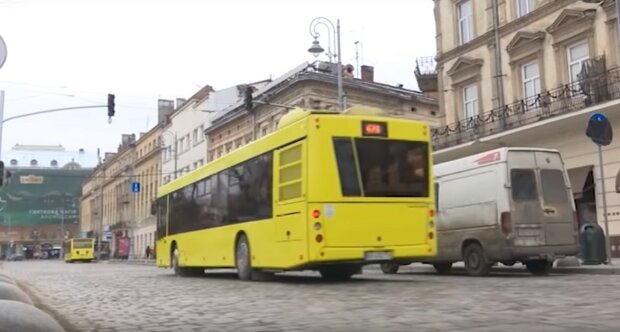Транспорт Львова, скрін з відео