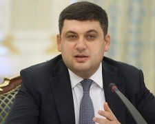 Гройсман пообещал семейным врачам больше денег