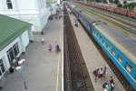 У Бердянську дитина потрапила під потяг, на тілі немає живого місця: вирішив прогулятися рейками