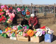 Україна відмовиться від головної традиції поминок: тільки живі