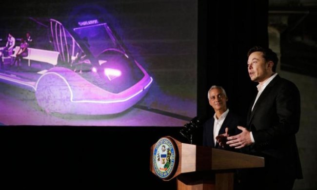 Ілон Маск загнав Tesla Model X в тунель для шатлів