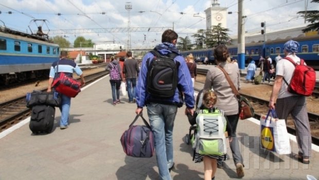 Две тысячи человек покинули Крым и Донбасс за последние сутки
