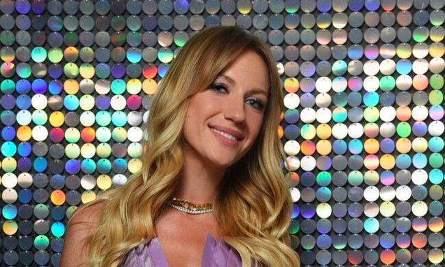 "Сама шила": Нікітюк показала свої таланти в прозорій сукні, про таку мріє кожен