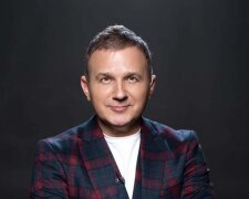 Юрій Горбунов окупував басейн, поки Катя Осадча на роботі: "Хочу на море!"