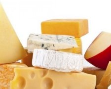 У Криму знищили 5 тонн європейських продуктів
