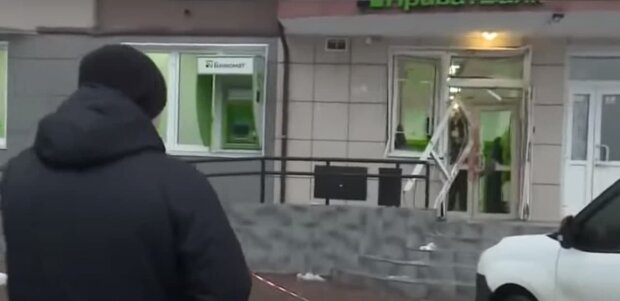 ПриватБанк под видом "акции" выманивал данные украинца по телефону: "Отключился и заблокировал"