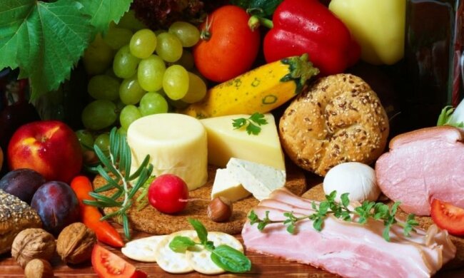 Україну заполонили низькопробні продукти