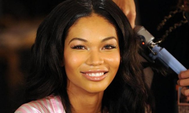 Ангел Victoria's Secret готується до народження первістка: фото