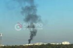 Стовп чорного диму над житловим районом лівого берега Дніпра