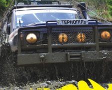 Львовяне сегодня будут гонять на джипах по танкодрому