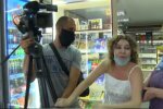 У Дніпрі неадекватна власниця продуктового накинулася на журналістку з кулаками, — "Пішла геть!"