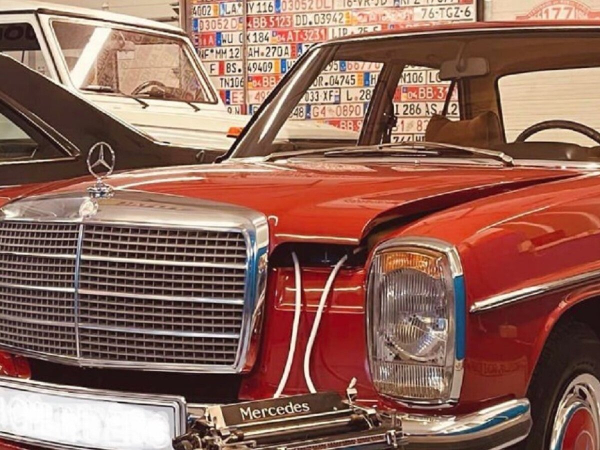 В Украине показали легендарный Mercedes-Benz 1975 в идеальном состоянии -  ЗНАЙ ЮА