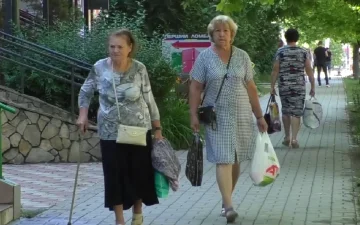 Пенсіонери. Фото: скрін youtube