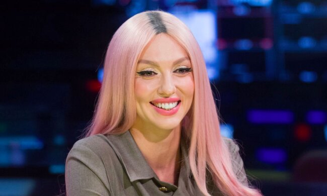 Оля Полякова