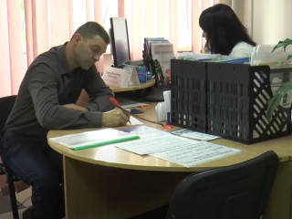 Оформление соцпомощи. Фото: скрин youtube