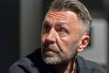 "Чаще разводитесь": скандальный Шнуров после разрыва с Матильдой написал новый шедевр