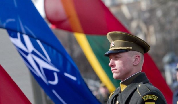 В Литву начали прибывать силы НАТО